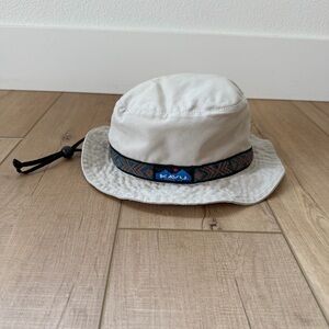 KAVU Kids Off-White Bucket Hat with Patterned Band